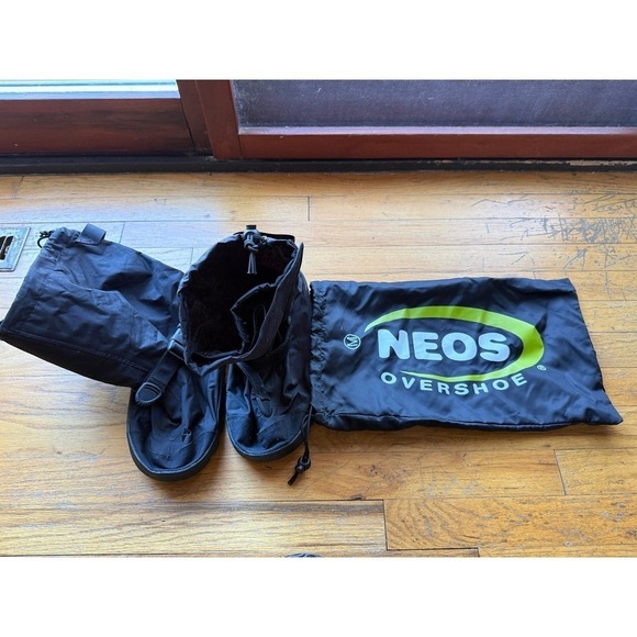 Other - NEOS Villager 1 DZ Slip-Resistant Waterproof Overshoes Boots Men Sz M NWT